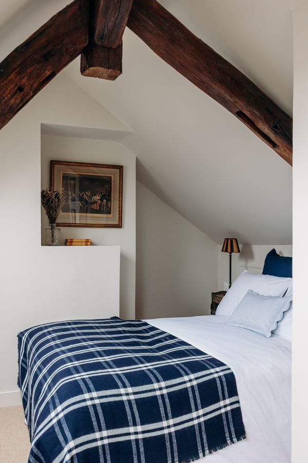 Chambre 2, plaid écossais bleu