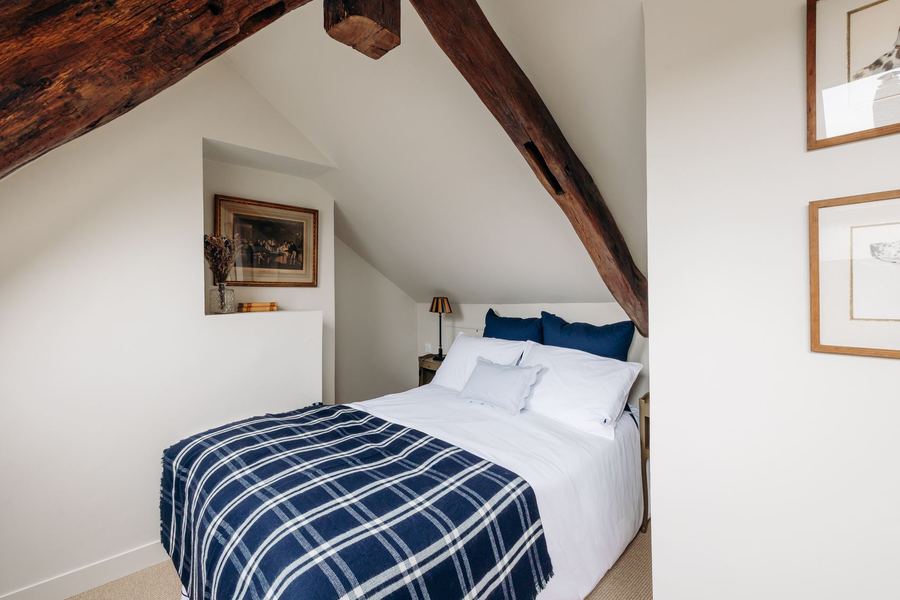 Chambre 2, sous les toits